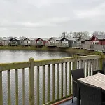 Holiday home Lakeside Escape, The Bay, View, 2 Bedrooms With Ensuites, Parking Bay, 1 Small Dog Welcome *