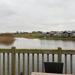 Lakeside Escape, The Bay, View, 2 Bedrooms With Ensuites, Parking Bay, 1 Small Dog Welcome *