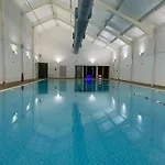 Lakeside Escape, The Bay, View, 2 Bedrooms With Ensuites, Parking Bay, 1 Small Dog Welcome Holiday home